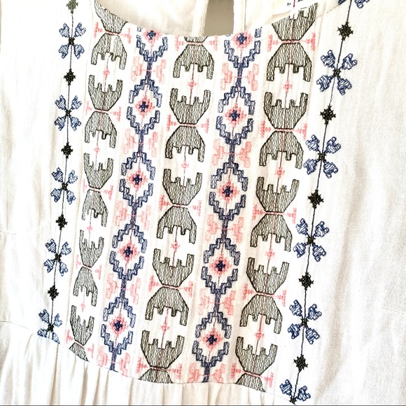 NWOT Lucienne Embroidered Maxi Dress by Anthropologie Size 6 - Picture 4 of 11